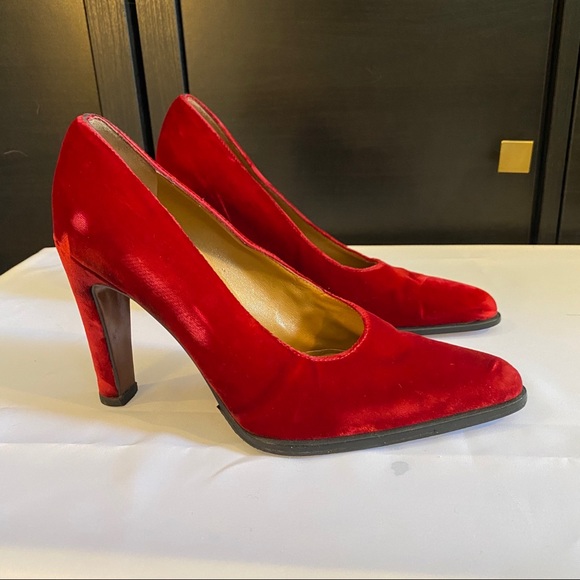 SERGIO ROSSI vintage red velvet heels - Picture 7 of 12